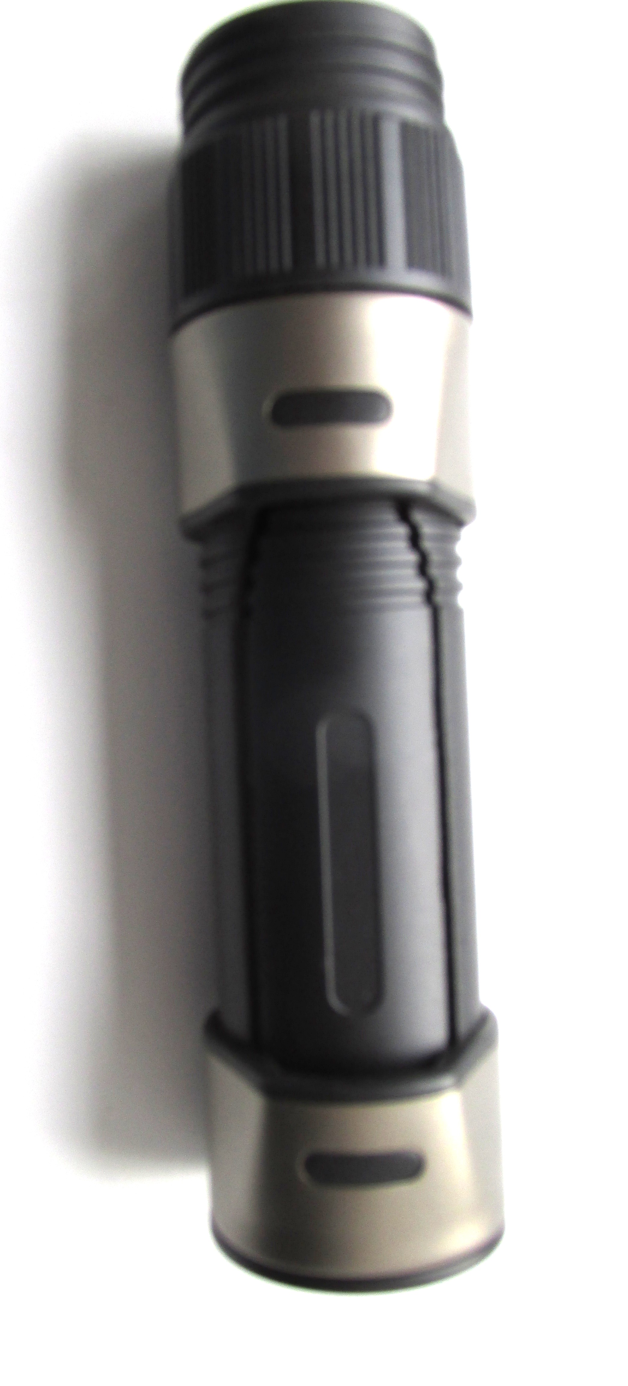 Adjustable screw reel seats